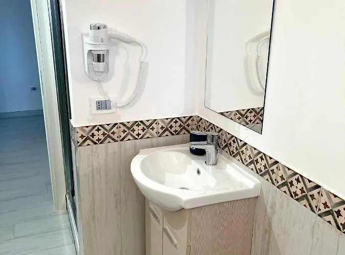 Buddha House & Alojamento de Acomodação e Pequeno-almoço Scalea